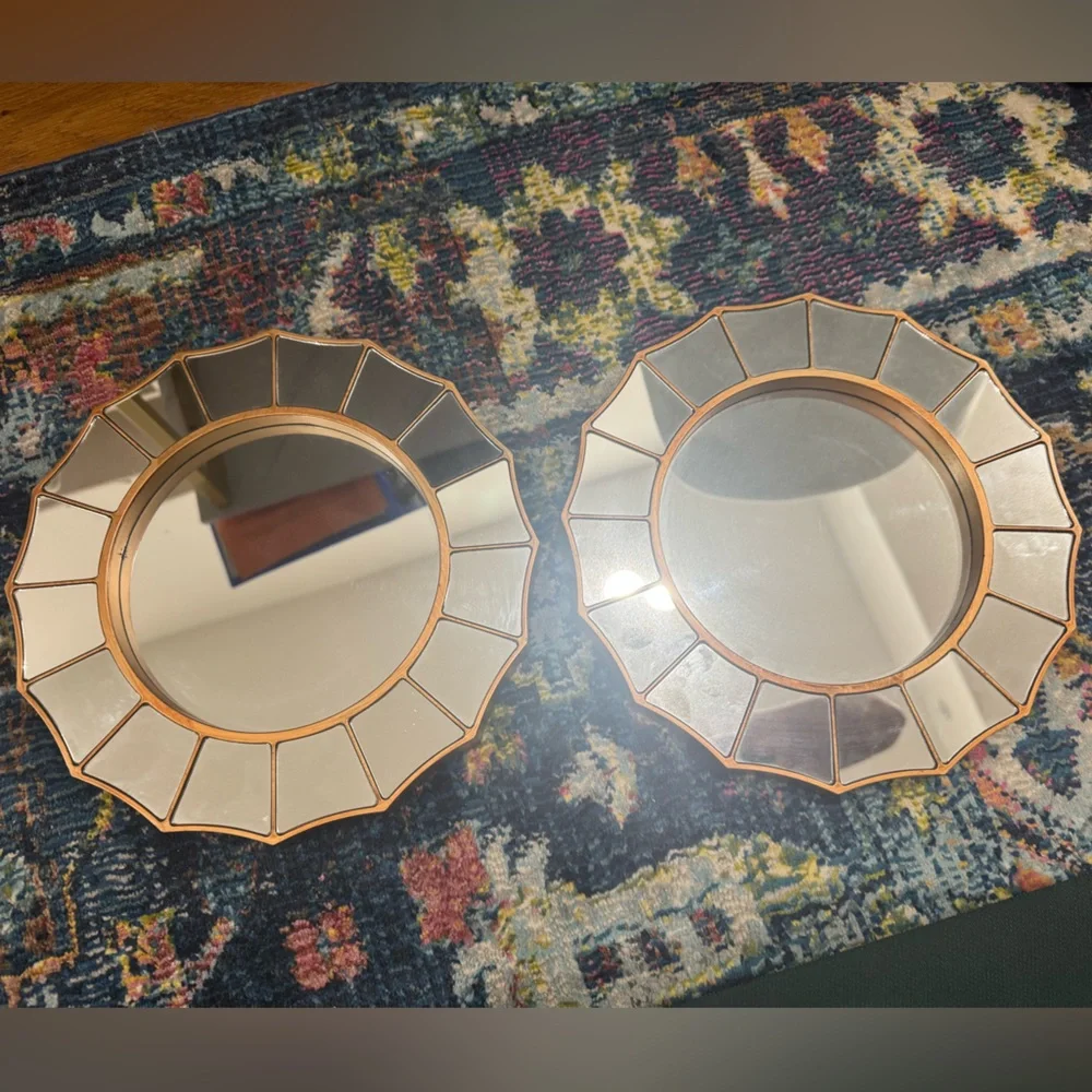 Set of two wall accent mirrors